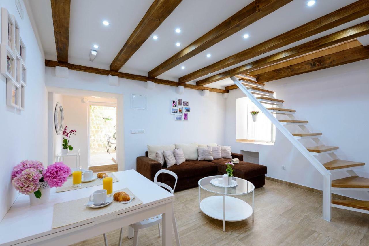 Apartment Ani